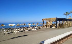 Se Alquila Habitacion Muy Luminosa Con Bano Privado En Apartamento Compartido