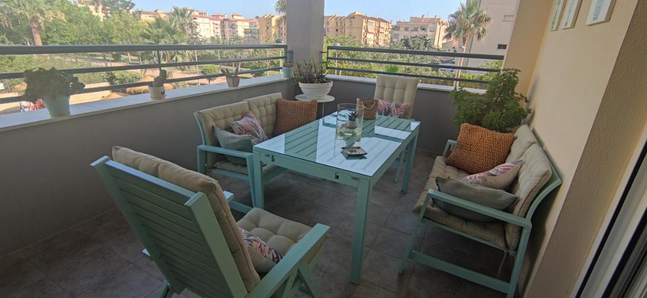 Se Alquila Habitacion Muy Luminosa Con Bano Privado En Apartamento Compartido Rincón de la Victoria Exterior foto
