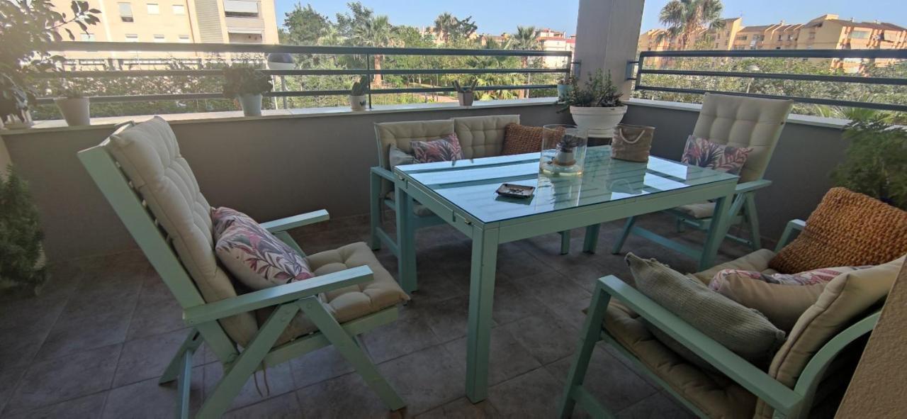 Se Alquila Habitacion Muy Luminosa Con Bano Privado En Apartamento Compartido Rincón de la Victoria Exterior foto
